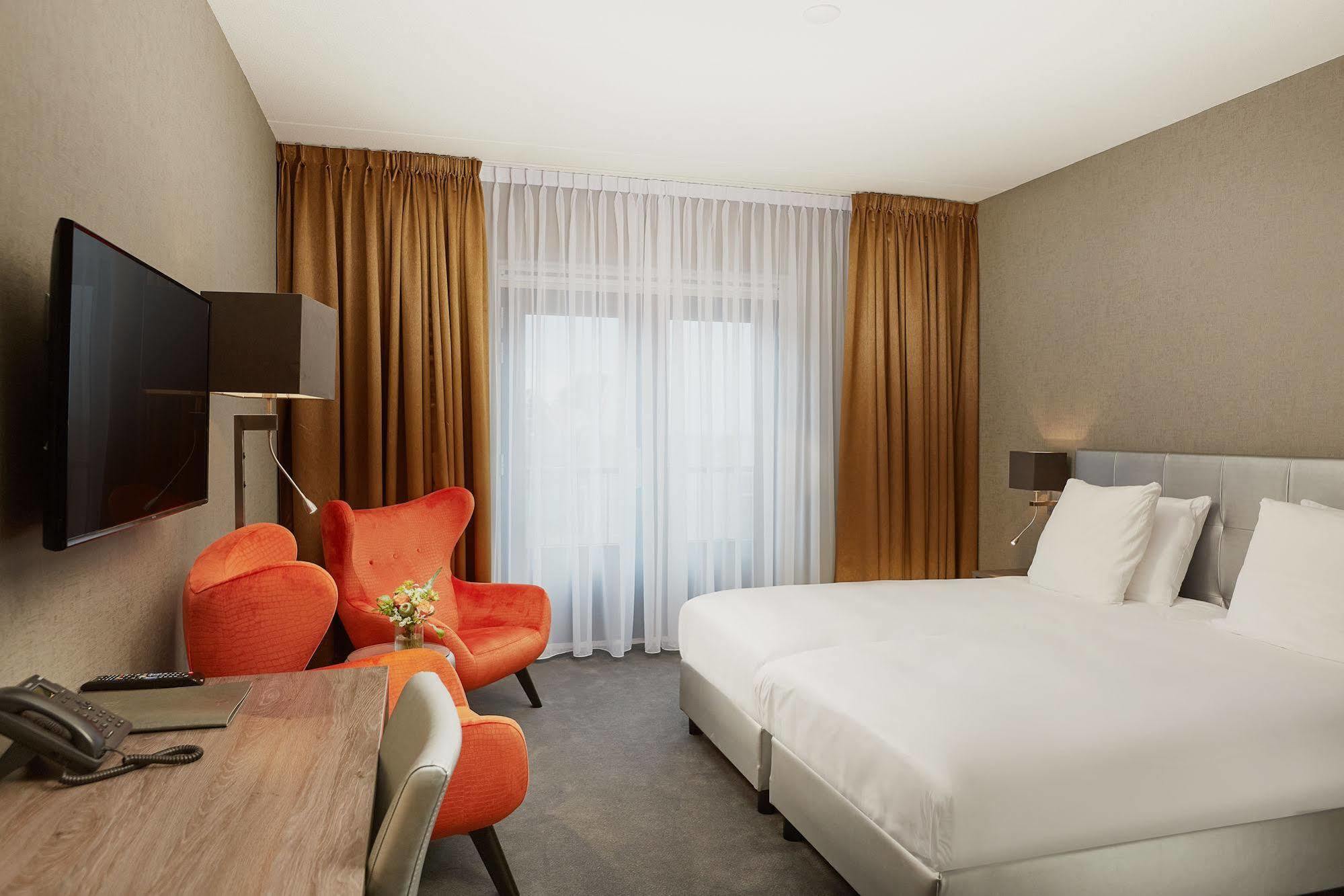 De Lindeboom Hotel 3*